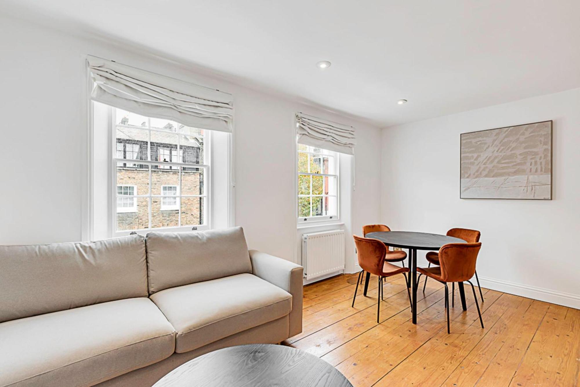 One-Bedroom Abode With A Balcony In Central Londres Extérieur photo