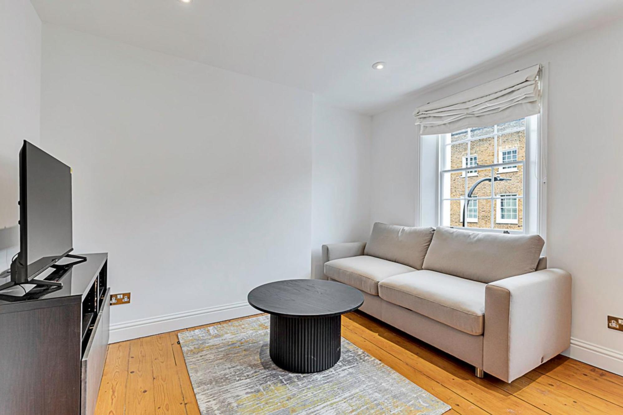 One-Bedroom Abode With A Balcony In Central Londres Extérieur photo